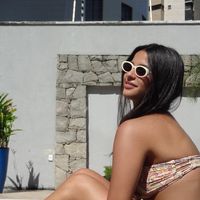 biamfeitosa___