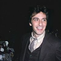 يمونون الي بالصوت