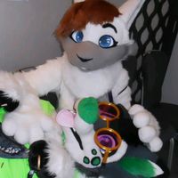 whose ur fav fursuit makers
