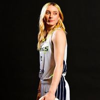 5paige_bueckers