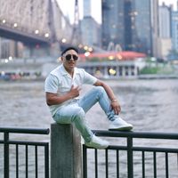 EL POETA DEL SENTIMIENTO YORDANCITO BRAVO