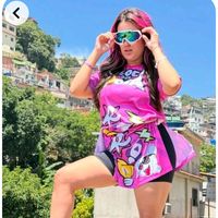 ana_ama_a_emily_vick