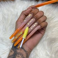 ari_didmynails