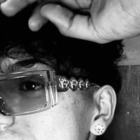 Sígueme en facebook o no te servirá el audio