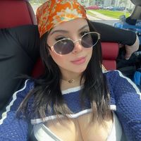 angelajz