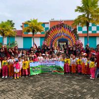 suara asli - TK Dewi masyithoh 01 kraton