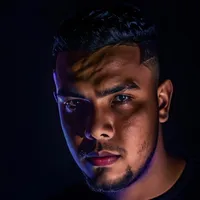 La moza Jader tremendo ft Karlis down