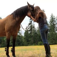 horsegirlpeach