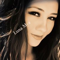 luna_mya6975
