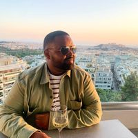 mo.and.the.jungle.shelf