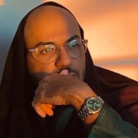 glasses.n.beard