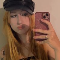 Ashley tossindo