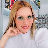 elenis8103