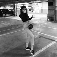 laura_criss31