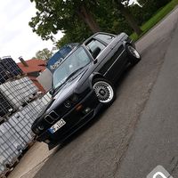 kelle_e30