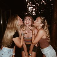 karisha.adisha.laurisha