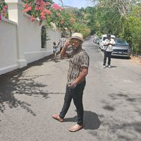 yuh_gyal_ah_rush_meh