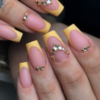 r.nails.am