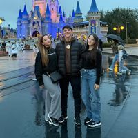 thelealfamily_