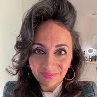 dr.arezou_yaghoubian