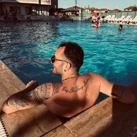 Seni bir sabah güneşiyle unuttum bitti