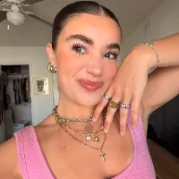 liv and maddie theme song