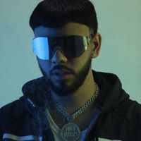 miky_myers_