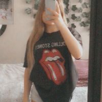 yall_simp_for_katie