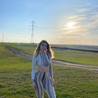 andreea_kha25