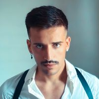 Titti me pregunto cosa indossa Ludovica