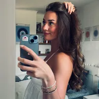 اجنبي
