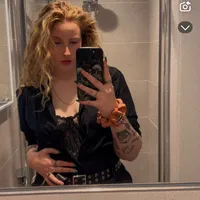 Hi