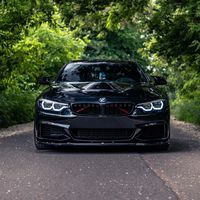 black_m440i_