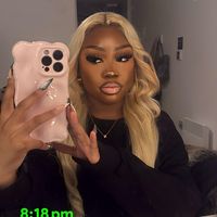 nicollenovuyo