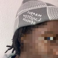el_m0butu