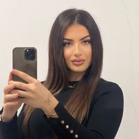 lauraaa.bjy