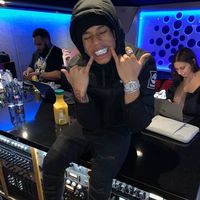 azujpestertharcolunk