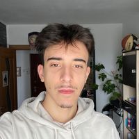 vladutzszs pe insta