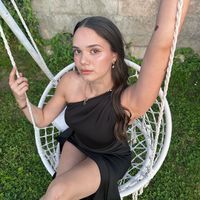 tess__laurent