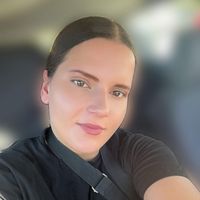 mia_hegol