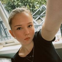 caleyy_stne