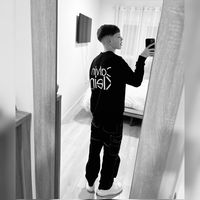 _aaroongoonzale._