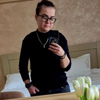 nikol9329