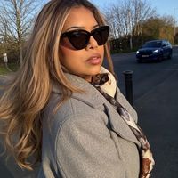_billion_lady_