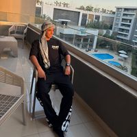 black___delas