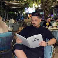 În fața frumuseți tale eu cedez
