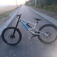 downhil_dirt..bike1