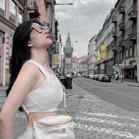 nhạc nền - Phương Linh Praha