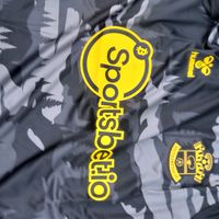 deliciousbee199_with_cap