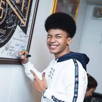 เสียงต้นฉบับ - โชค โชคมงคล. "